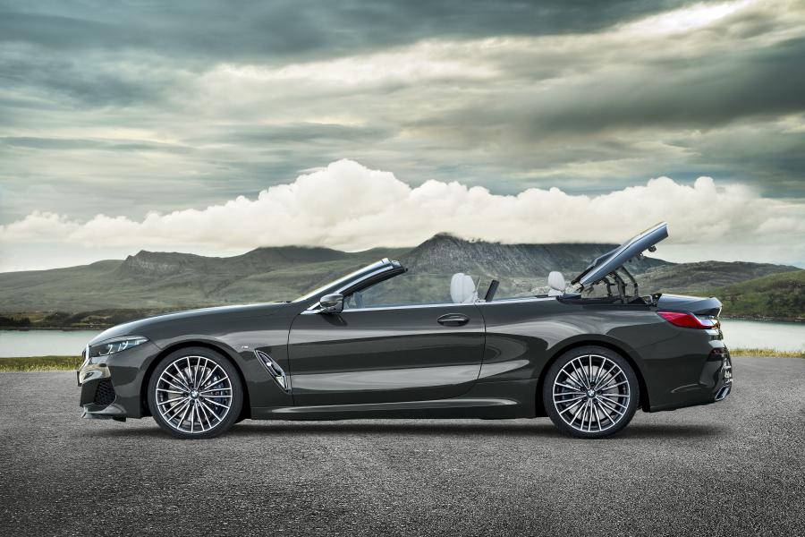  BMW M850i xDrive Convertible (G14) 2018 года  (WW) (фото 22 из 183)